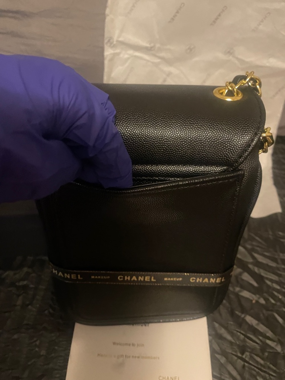 VIP/GWP Black Big boy CC Flap Crossbody Bag with Gold Hardware - Picture 6 of 17